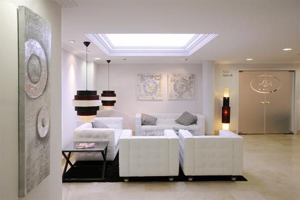 Abbot Hotell 4*